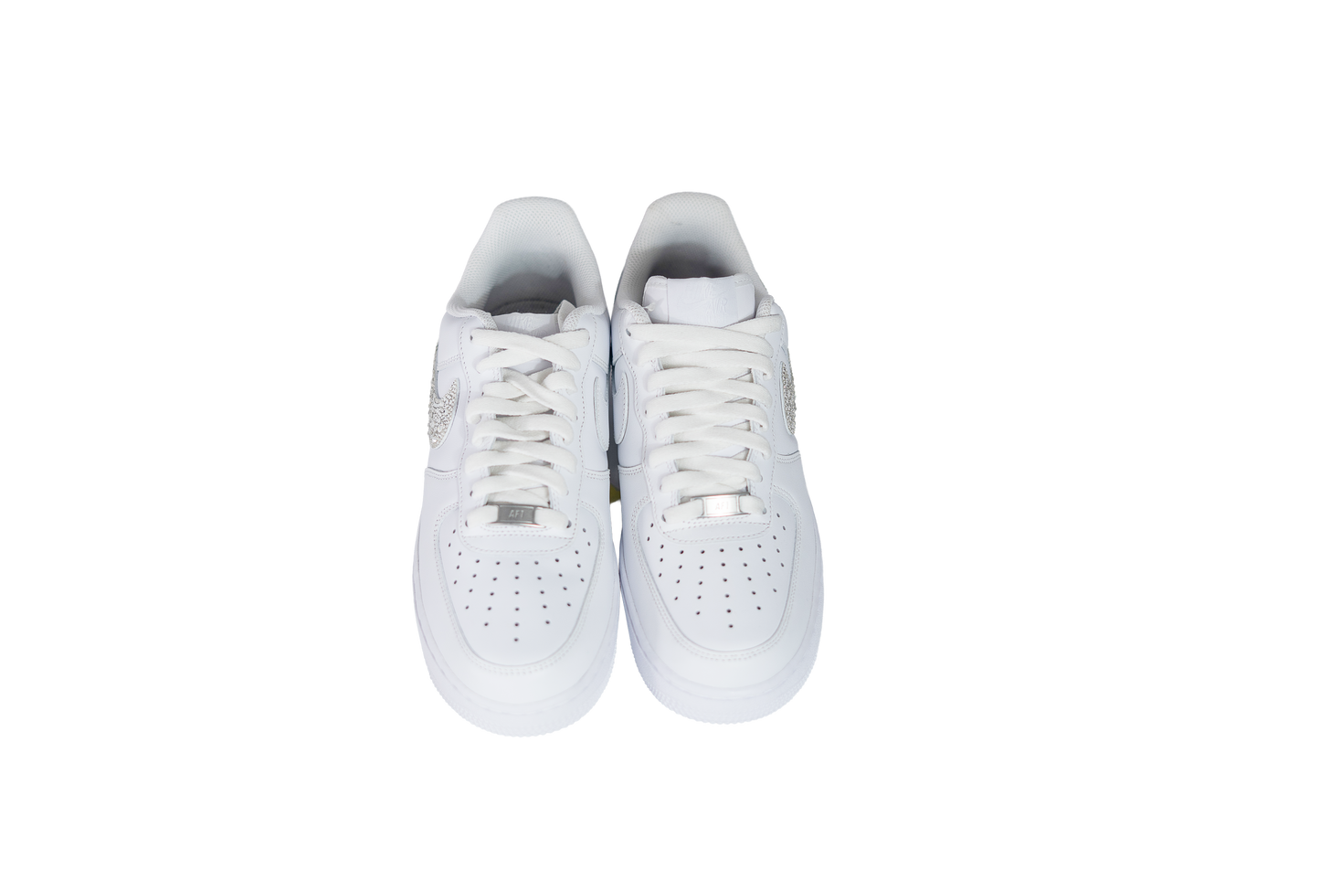 Nike Air force 1 Low White Swoosh Custom made with Swarovski Stone ナイキ エアーフォース1 ローカット 白 スワロスキーラインストーン カスタム