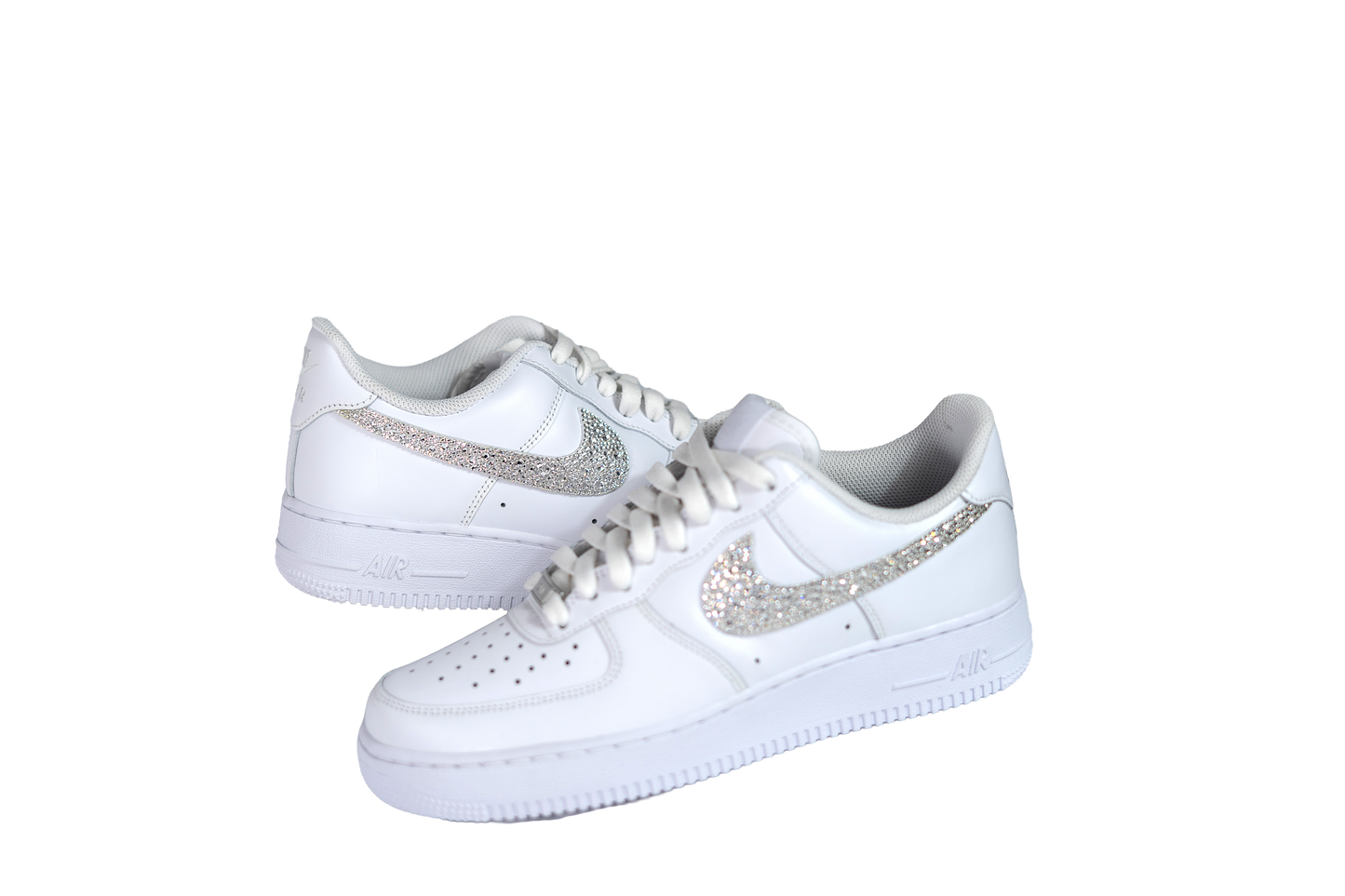 Nike Air force 1 Low White Swoosh Custom made with Swarovski Stone ナイキ エアーフォース1 ローカット 白 スワロスキーラインストーン カスタム