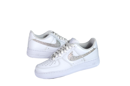 Nike Air force 1 Low White Swoosh Custom made with Swarovski Stone ナイキ エアーフォース1 ローカット 白 スワロスキーラインストーン カスタム