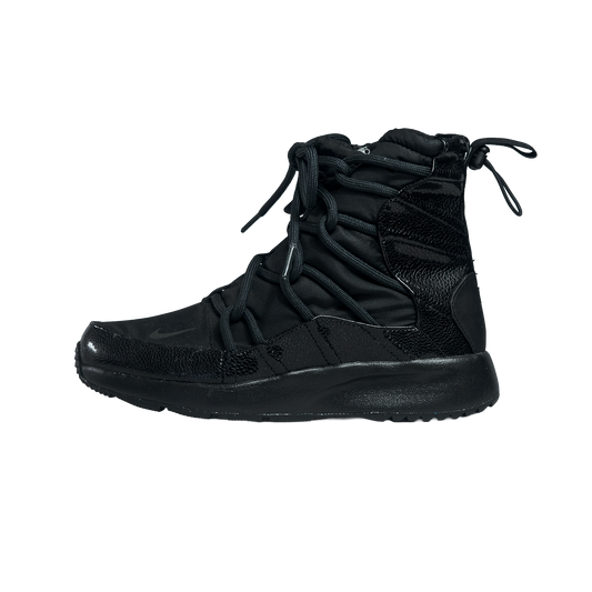 Nike TANJUN HIGH RISE Black ナイキ タンジュン ハイライズ スノーブーツ