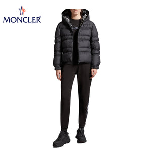 海外限定・日本未入荷カラー【3 colors】MONCLER Yser Short down jacket Ladies Outer 2023AW モンクレール イゼール ショート ダウンジャケット 3カラー レディース アウター 2023年秋冬