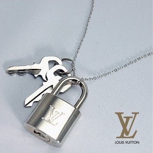 【非売品】LOUIS VUITTON Padlock cadenas necklace Silver